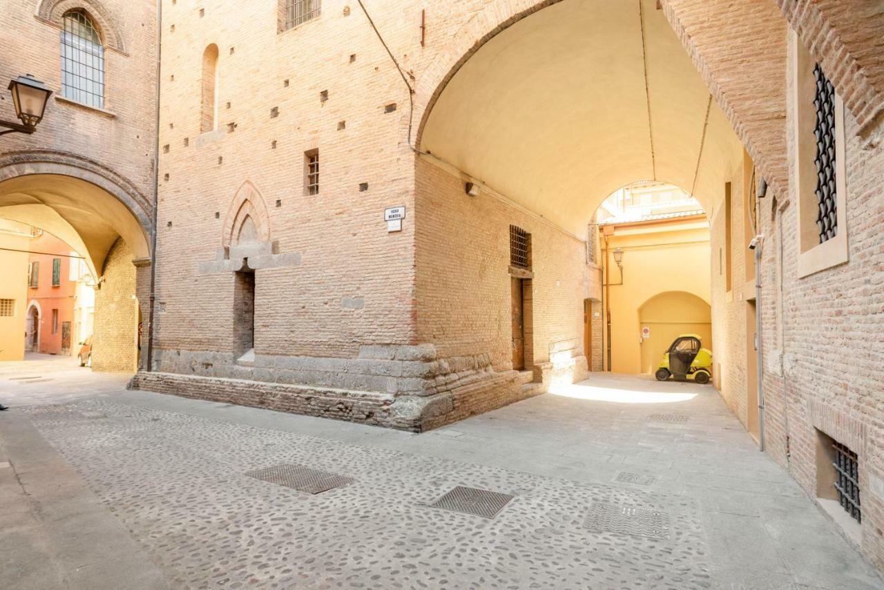 Lo Scrigno Delle 2 Torri! Nel Cuore Del Centro, Vicino A Via Rizzoli Boloňa Exteriér fotografie